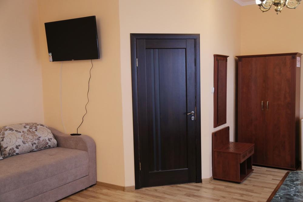 Gracia Hotel Berehove  Luaran gambar